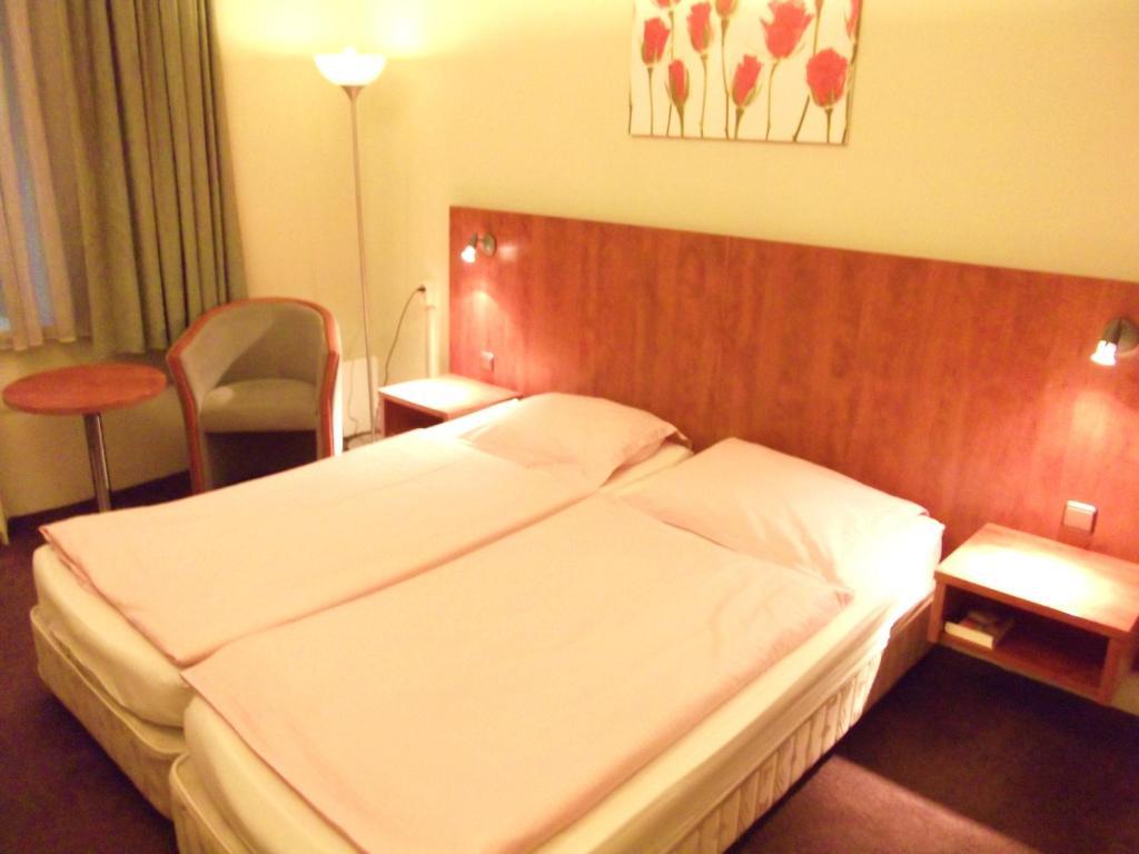 Stationshotel フェンロー 部屋 写真